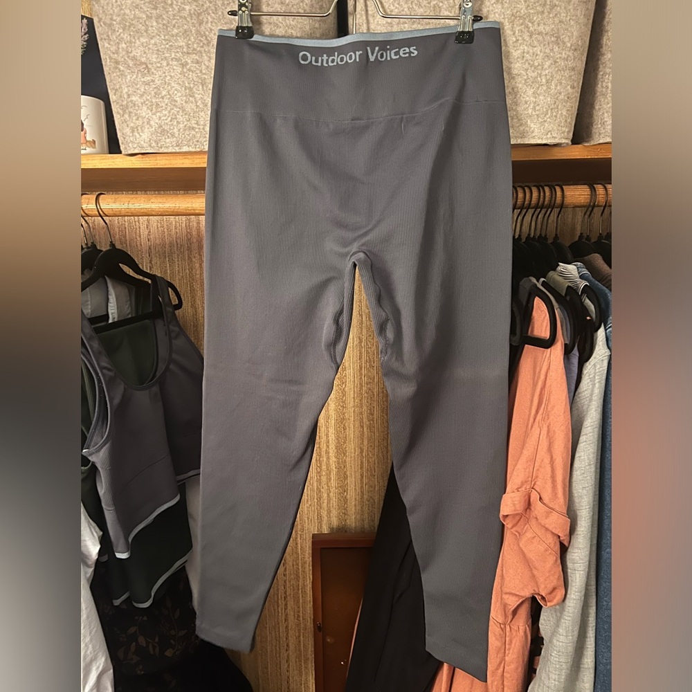 Outdoor Voices XL SeamlessRib 7/8 Leggings in Navy